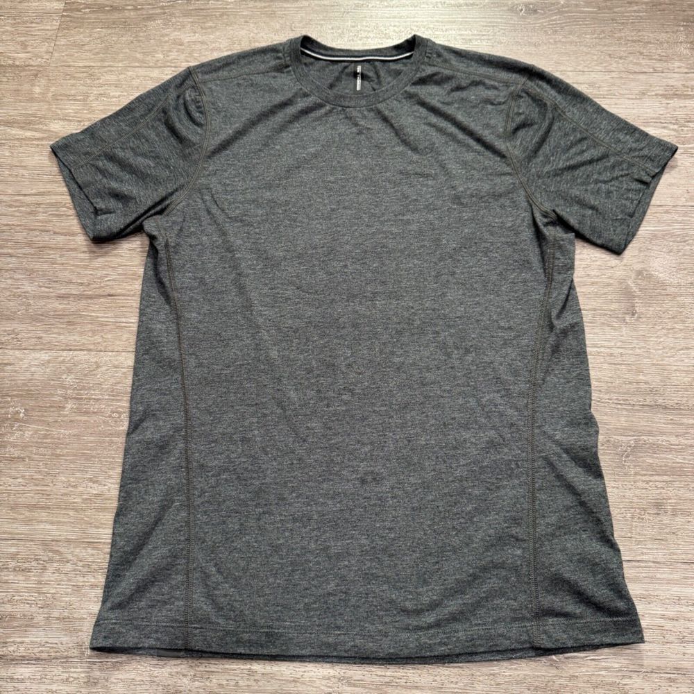 Ten Thousand Shirt Mens Small Gray The Durable Athletic Performance Short Sleeve